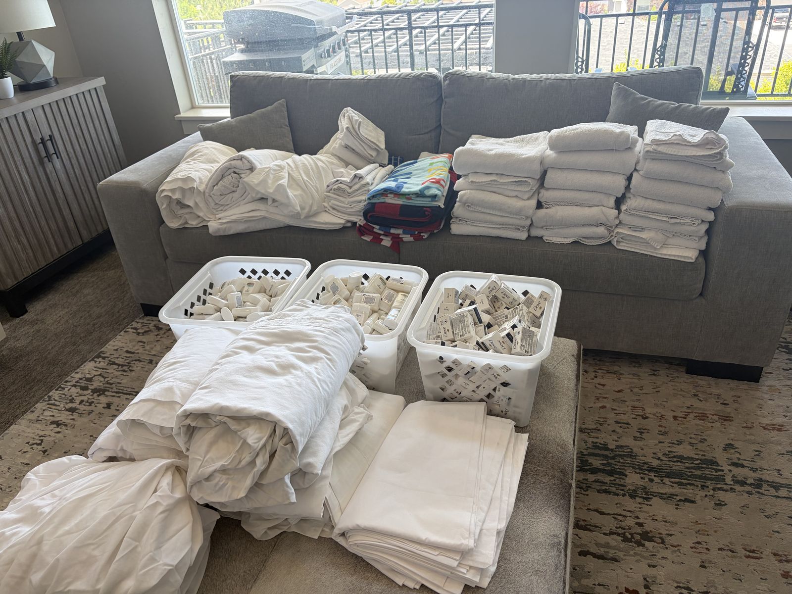 HUGE Airbnb/VRBO Linen & Supply Bundle – Like New! Only 1 Year Old | $700+ Value
