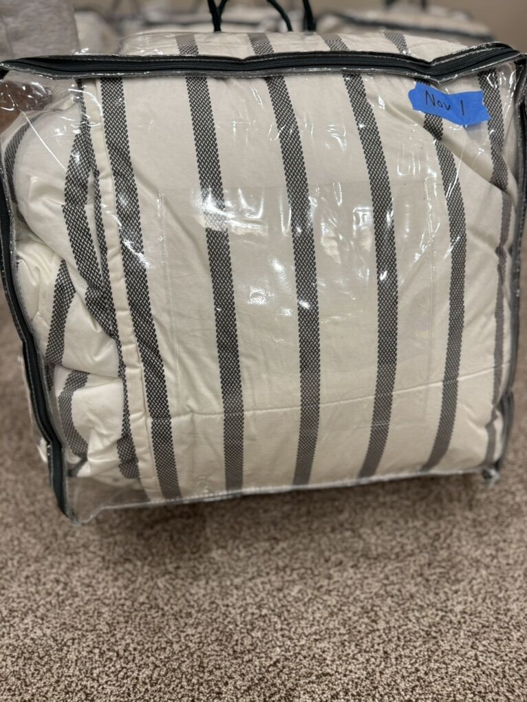 Beddys KING Chandler Minky Zipbase Damaged