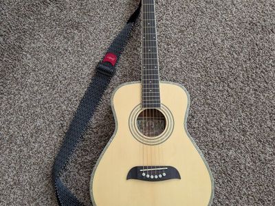 3/4 size Oscar Schmidt Acoustic Guitar with Gig Bag - Excellent Condition
