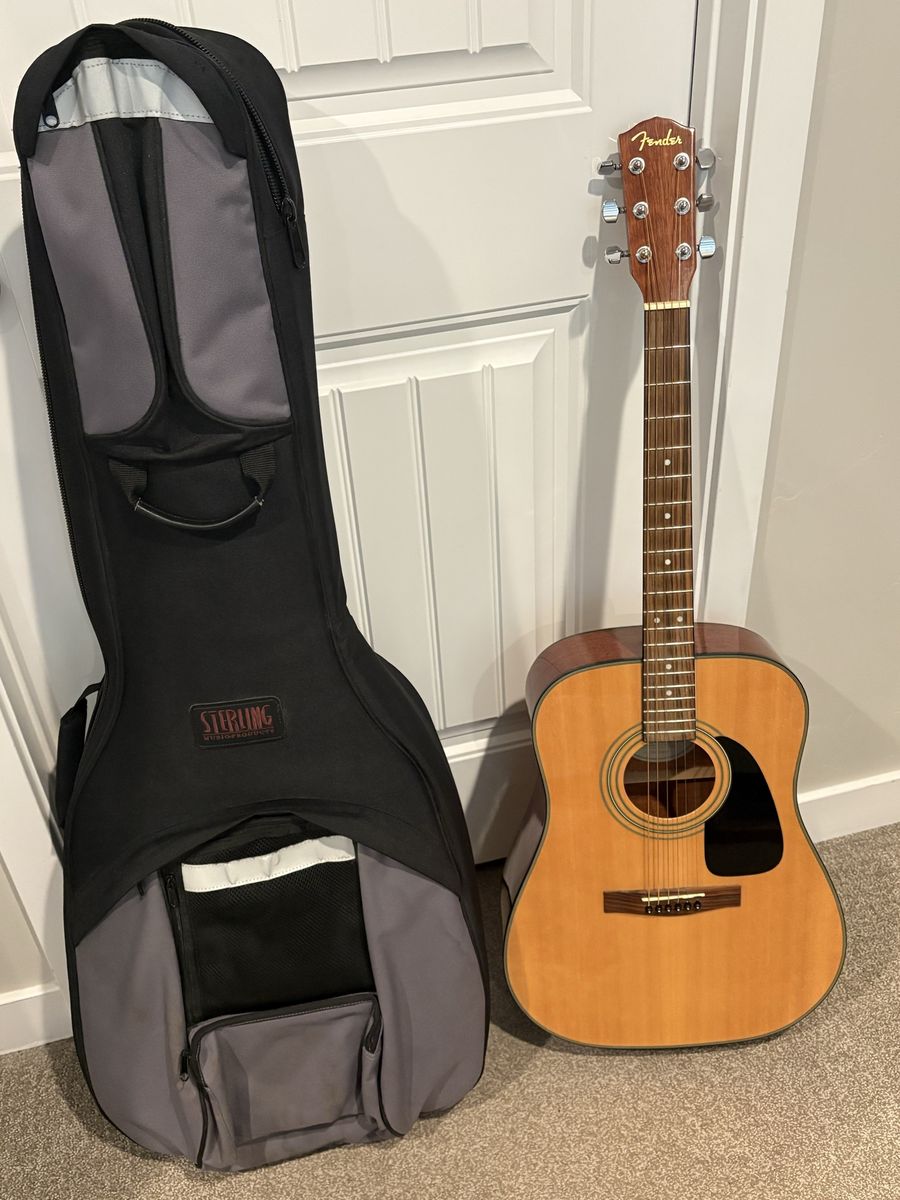 Fender DG-8S