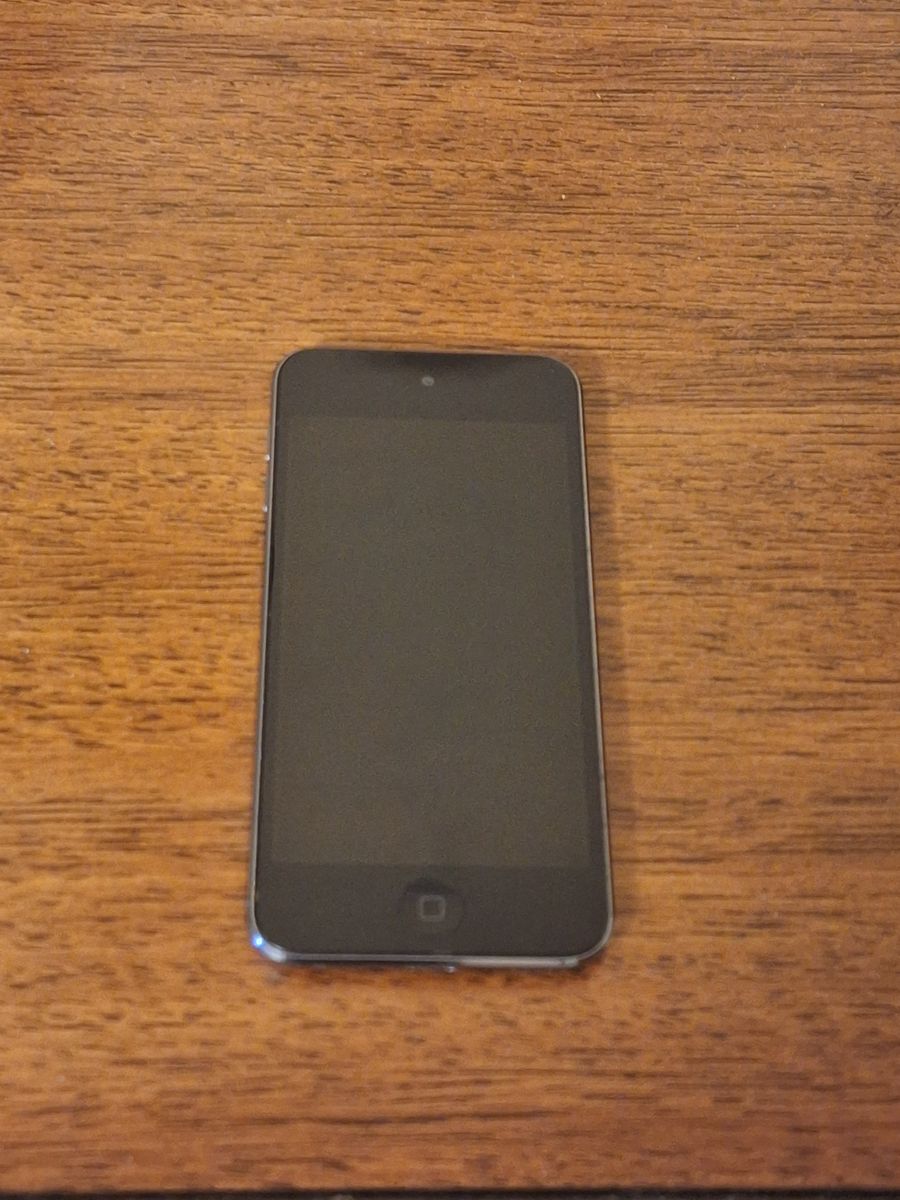 Apple Ipod Touch 16 GB 5th generation