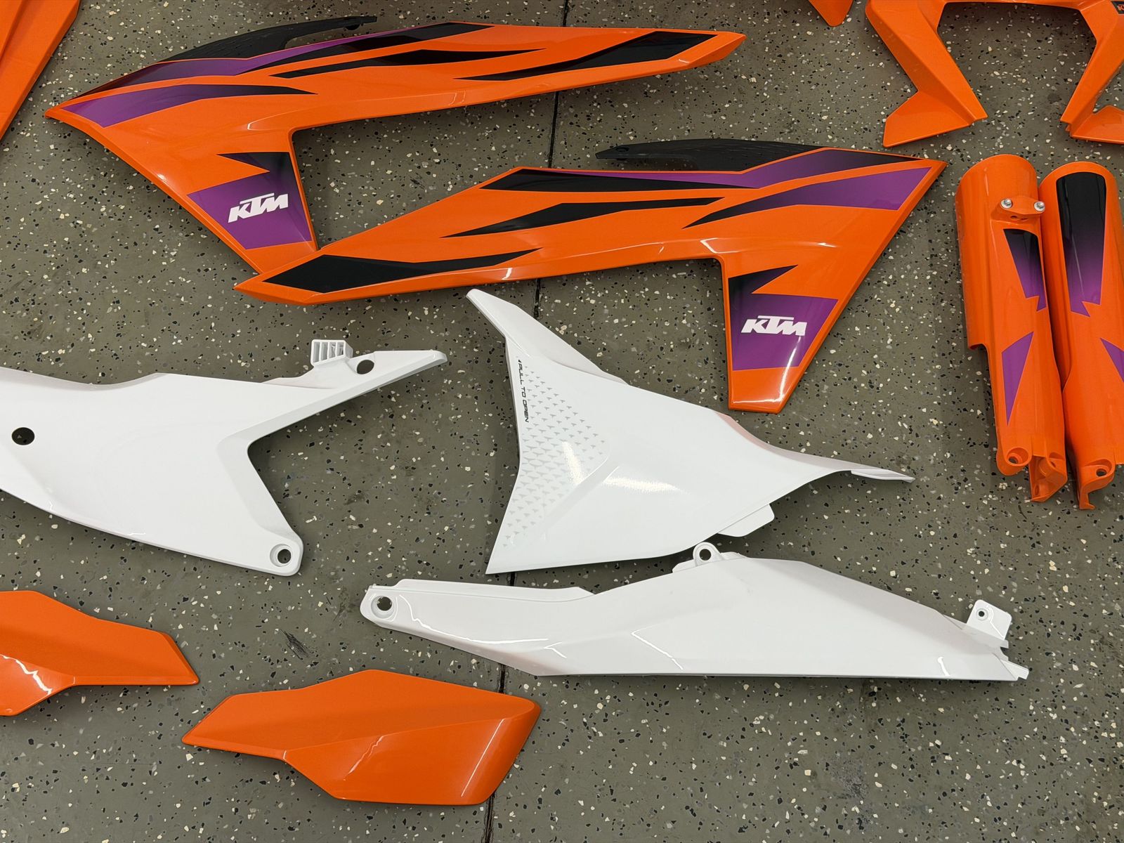 Main image 2