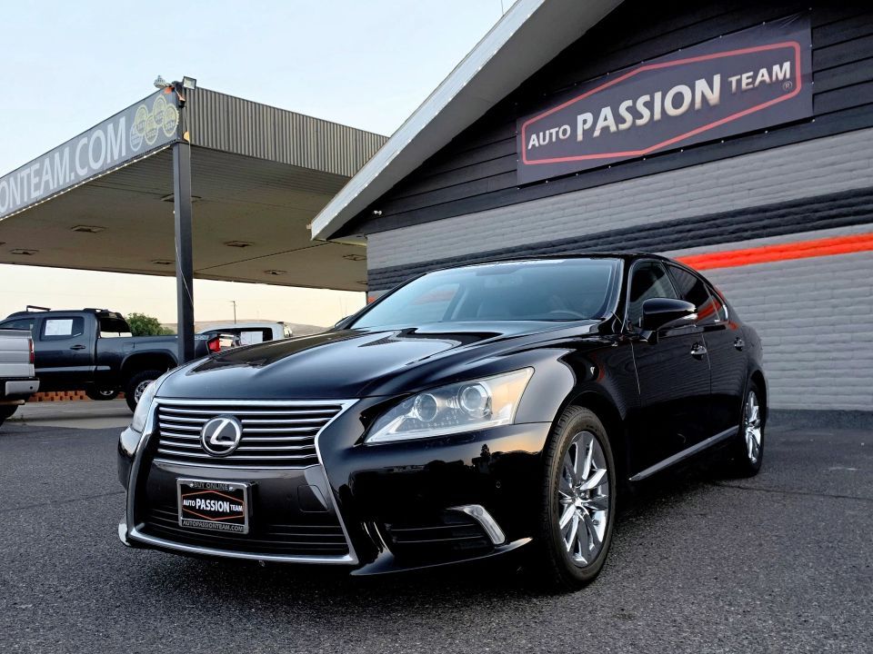 2014 Lexus LS Base