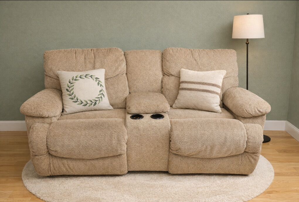 Recling Love Seat / Electric