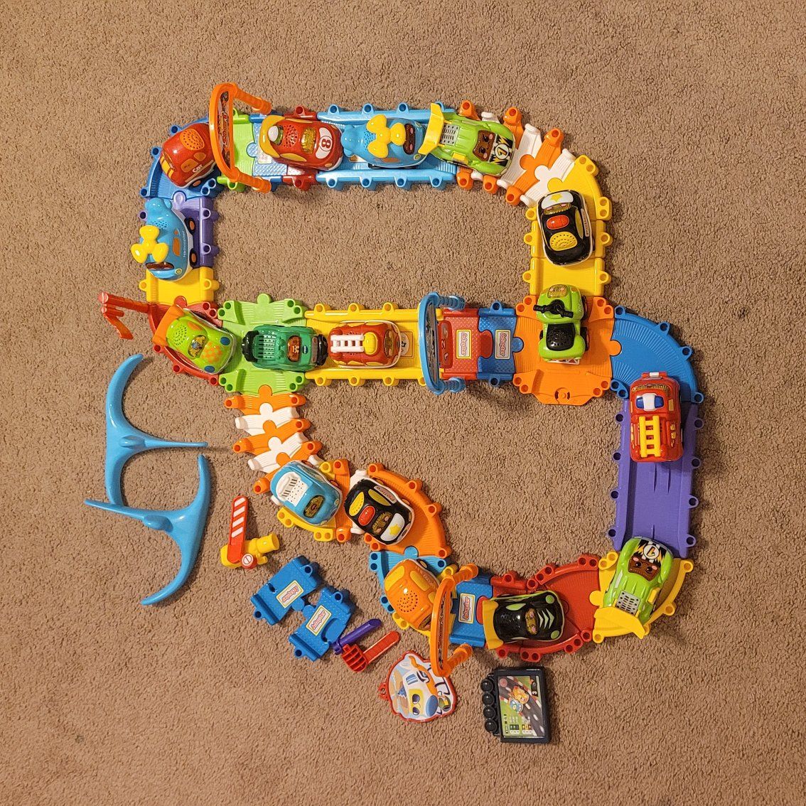 VTech Go! Go! Smart Wheels set and cars