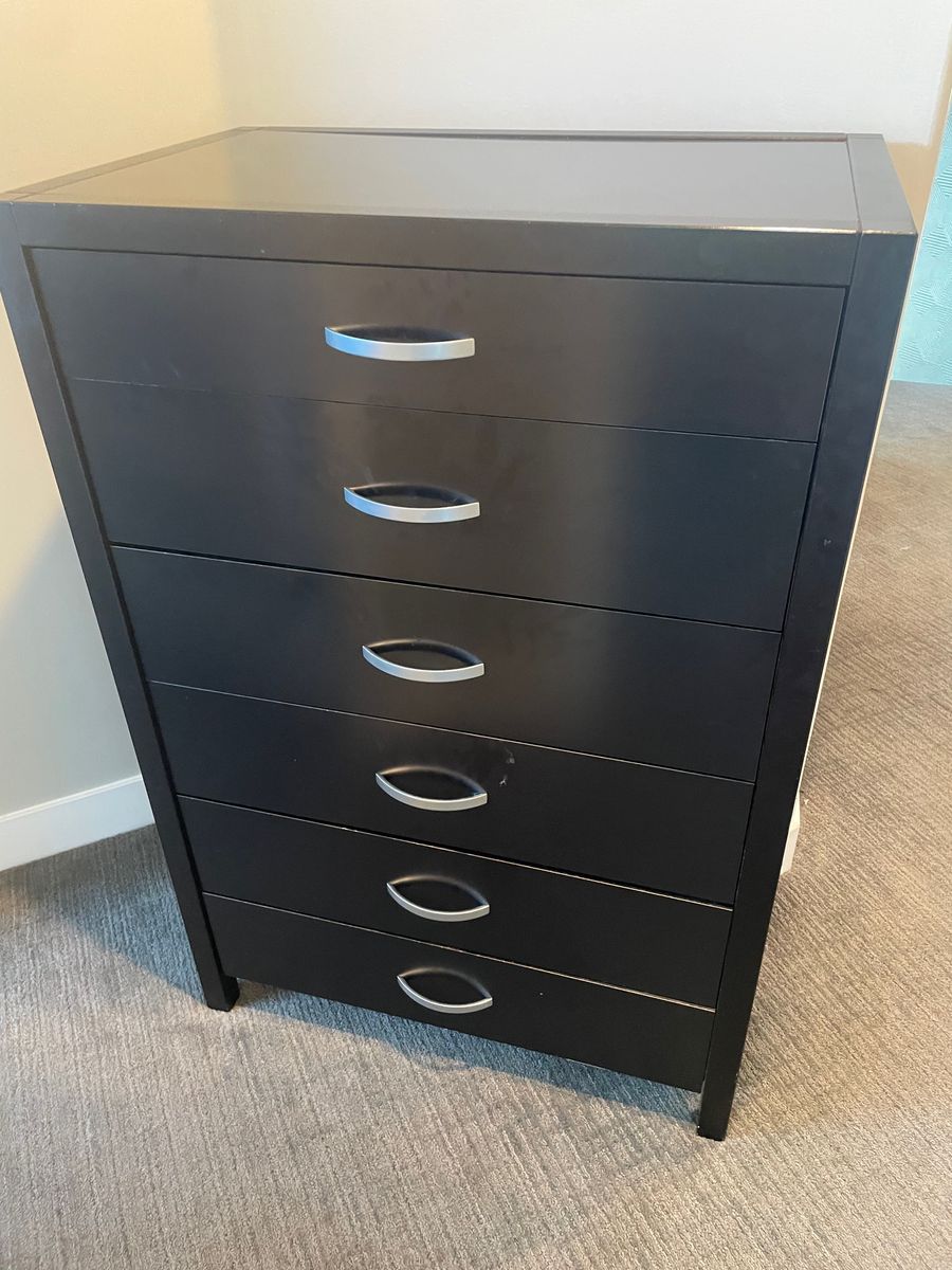 Eurway Bedroom Set