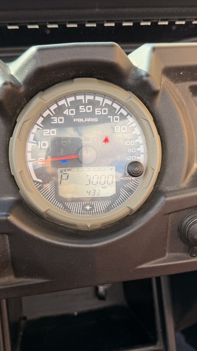 Polaris Razor 2016  900