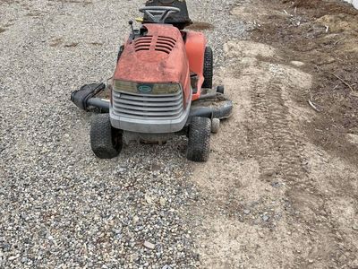 Scotts Riding Lawn Mower