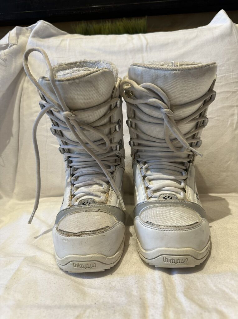 Thirtytwo Women’s 7.5 Exus White Snowboard Boots