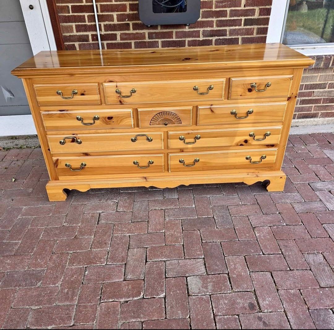 10 Drawer Solid Wood Dresser