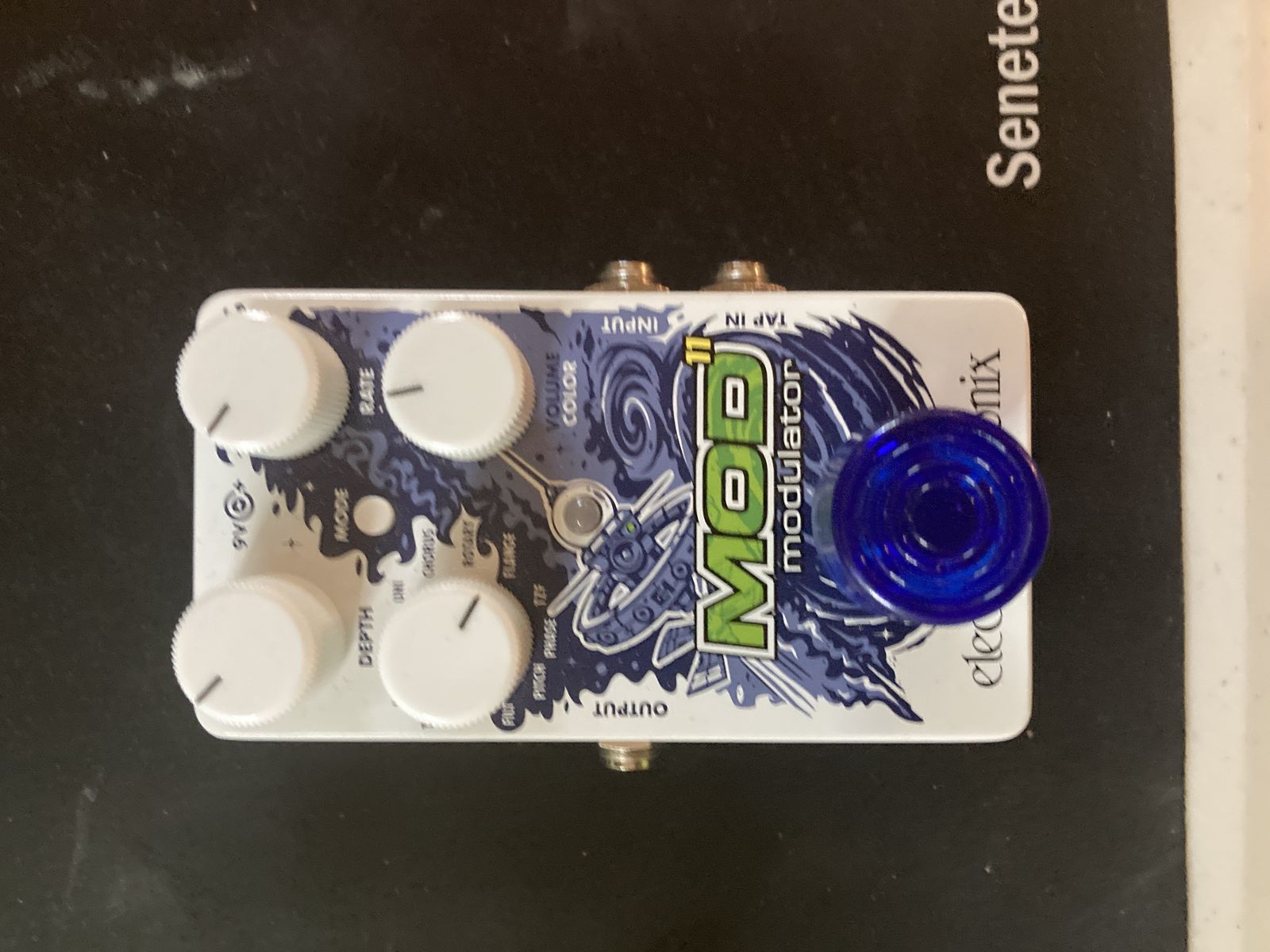 Electro Harmonix Mod 11 - great multi-modulation pedal