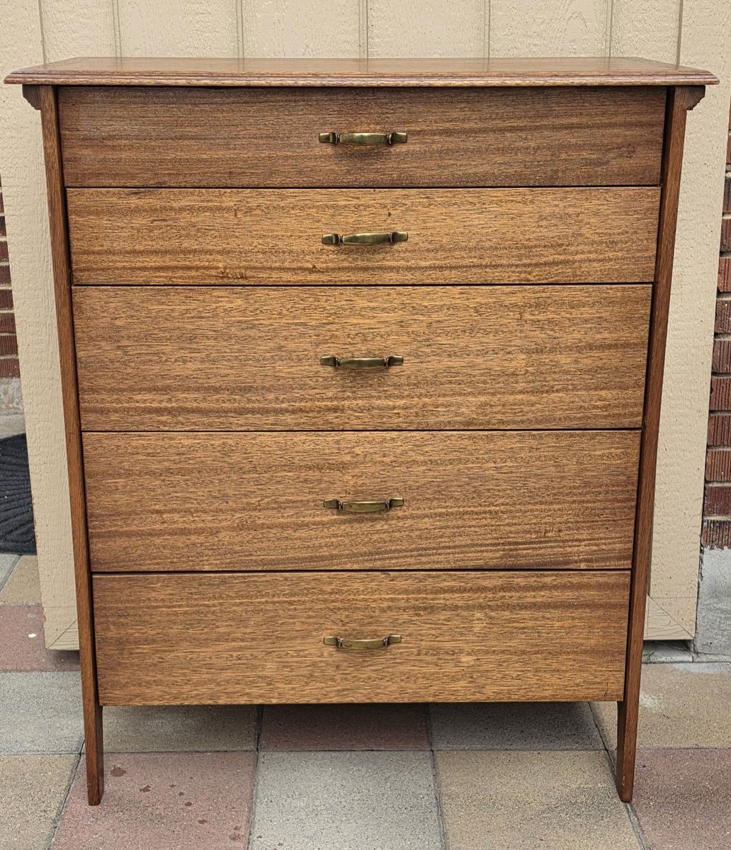 Main image 4