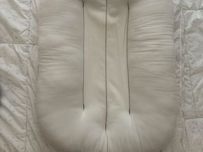 Snuggle Me Organic Cotton Baby Lounger - Bare White, Gently Used