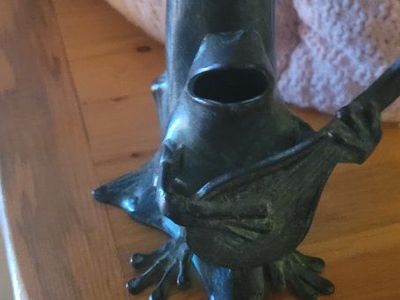 Vintage Metal Frog Playing Banjo Pen Holder & Decor, Rustic Bronze Finish