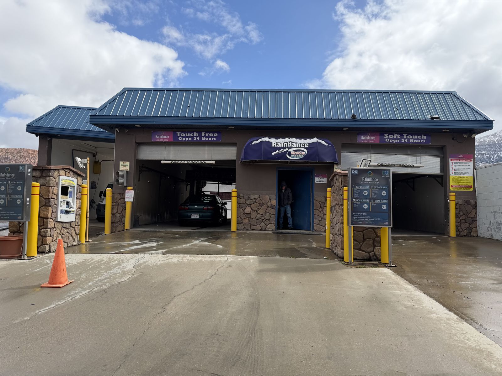 CAR WASH EQUIPMENT
