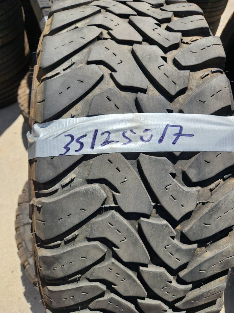 35x12.50r17 toyo open country mt