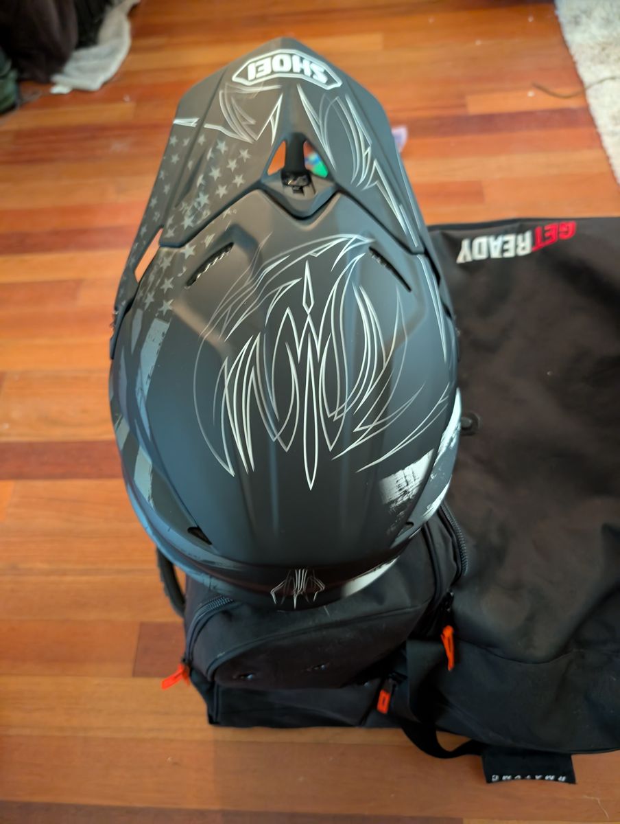 Main image 4