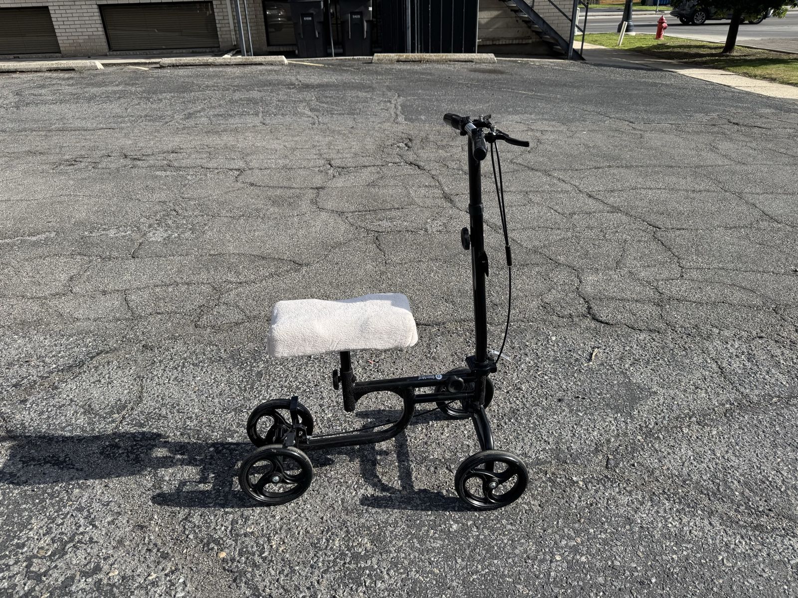 BodyMed® Knee Walker