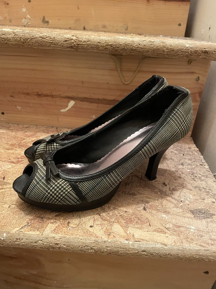 Maurice’s women’s plaid heels 9