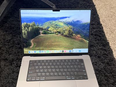 16-Inch MacBook Pro M1 Pro – 16GB RAM / 512GB SSD