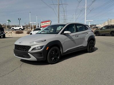2022 HYUNDAI KONA SE
