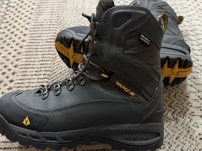 Vasque 400g Insulated Waterproof Winter Boots - Men's Size 8