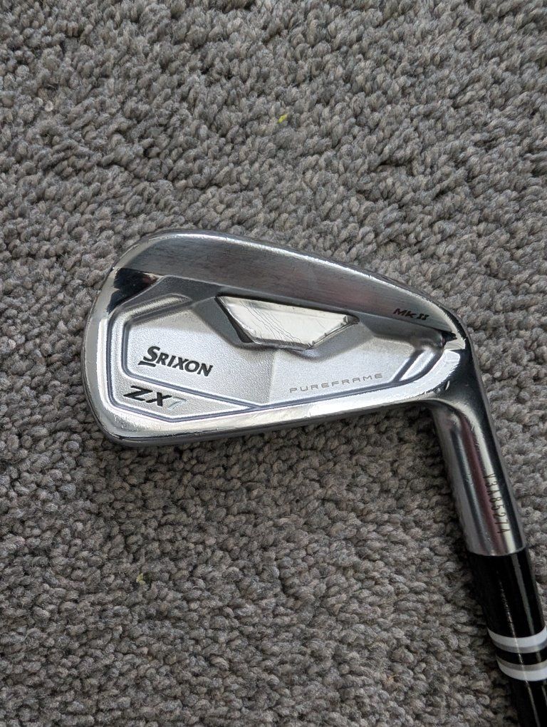 Srixon ZX7 4 iron with nice Accra stiff shaft
