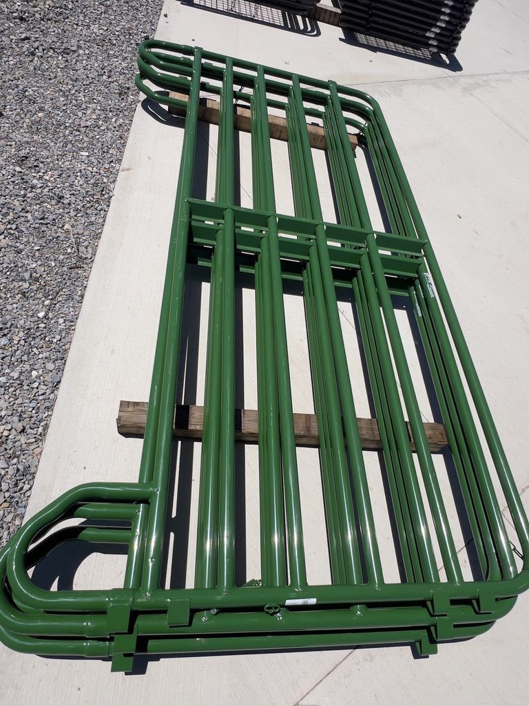 *DON'T MISS OUT* 10' HW Green Panels
