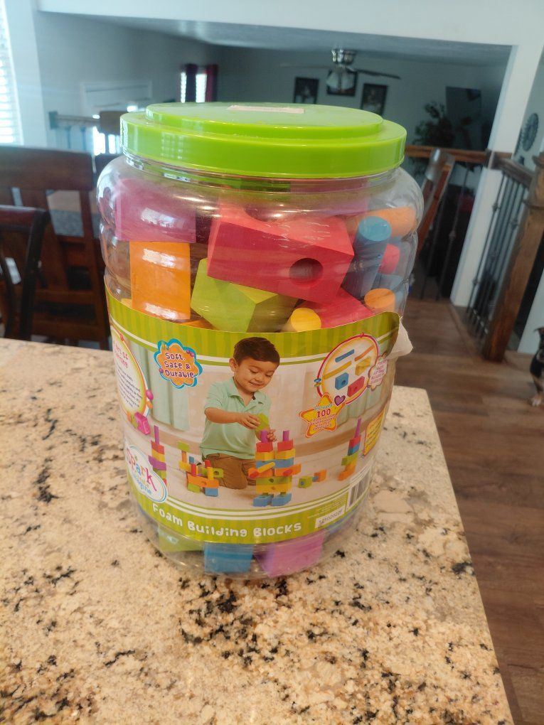 Spark Create Imagine Foam Building Blocks with Peg Connectors Set, 100 Pieces