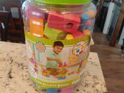 Spark Create Imagine Foam Building Blocks with Peg Connectors Set, 100 Pieces