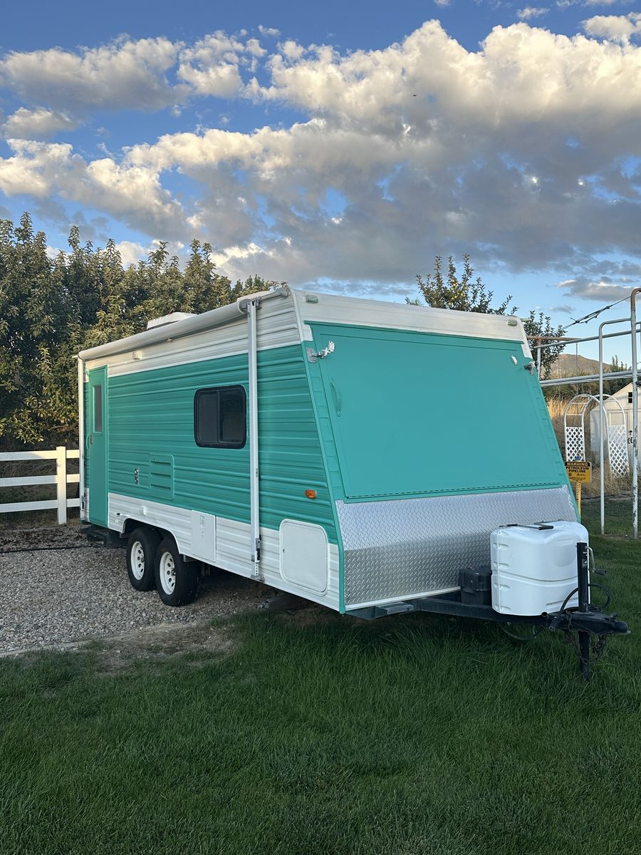 Hybrid Camper Trailer -19 Ft -Restored-sleeps 8