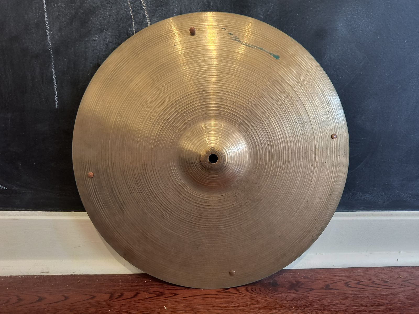 Vintage 1960s A Avedis Zildjian 16" Crash Cymbal 1020g