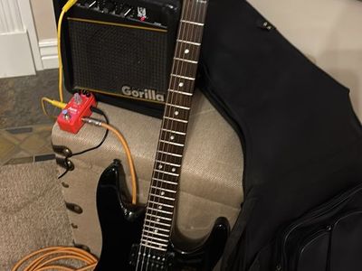 Dean Vendetta Electric Guitar With Amp and Distortion Pedal- Complete Bundle