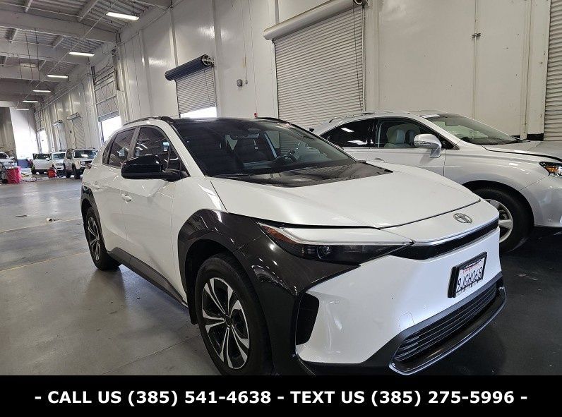 2023 Toyota bZ4X XLE