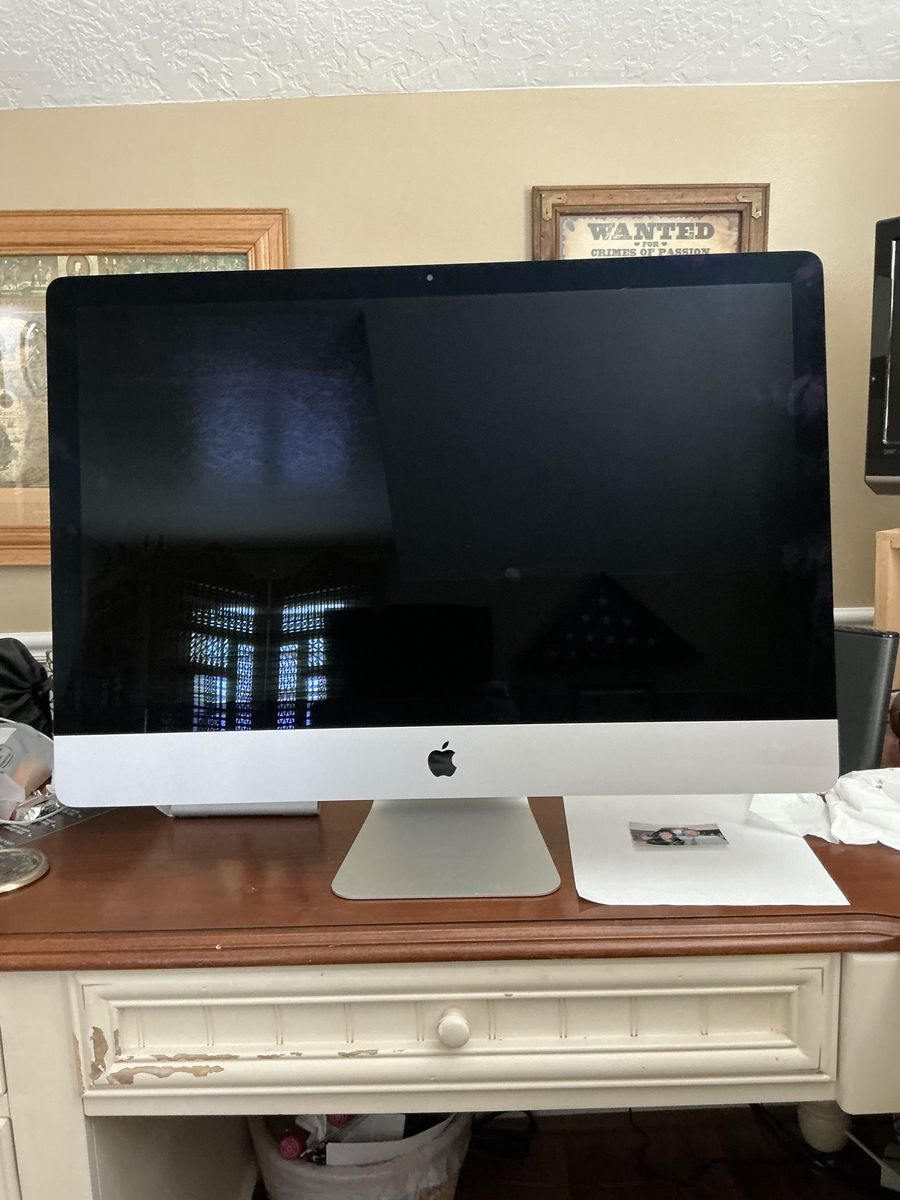 Apple iMac Desktop Computer Model Apple iMac “Core i5” Retina 5K 27 inch screen