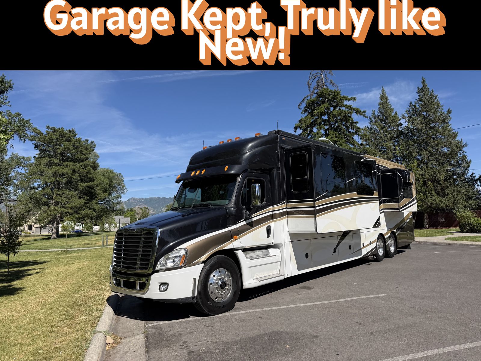 Garage Kept 2014 Renegade Ikon 34RF Super C Diesel Toterhome Like Dynamax Newmar Superstar Jayco Seneca Prestige