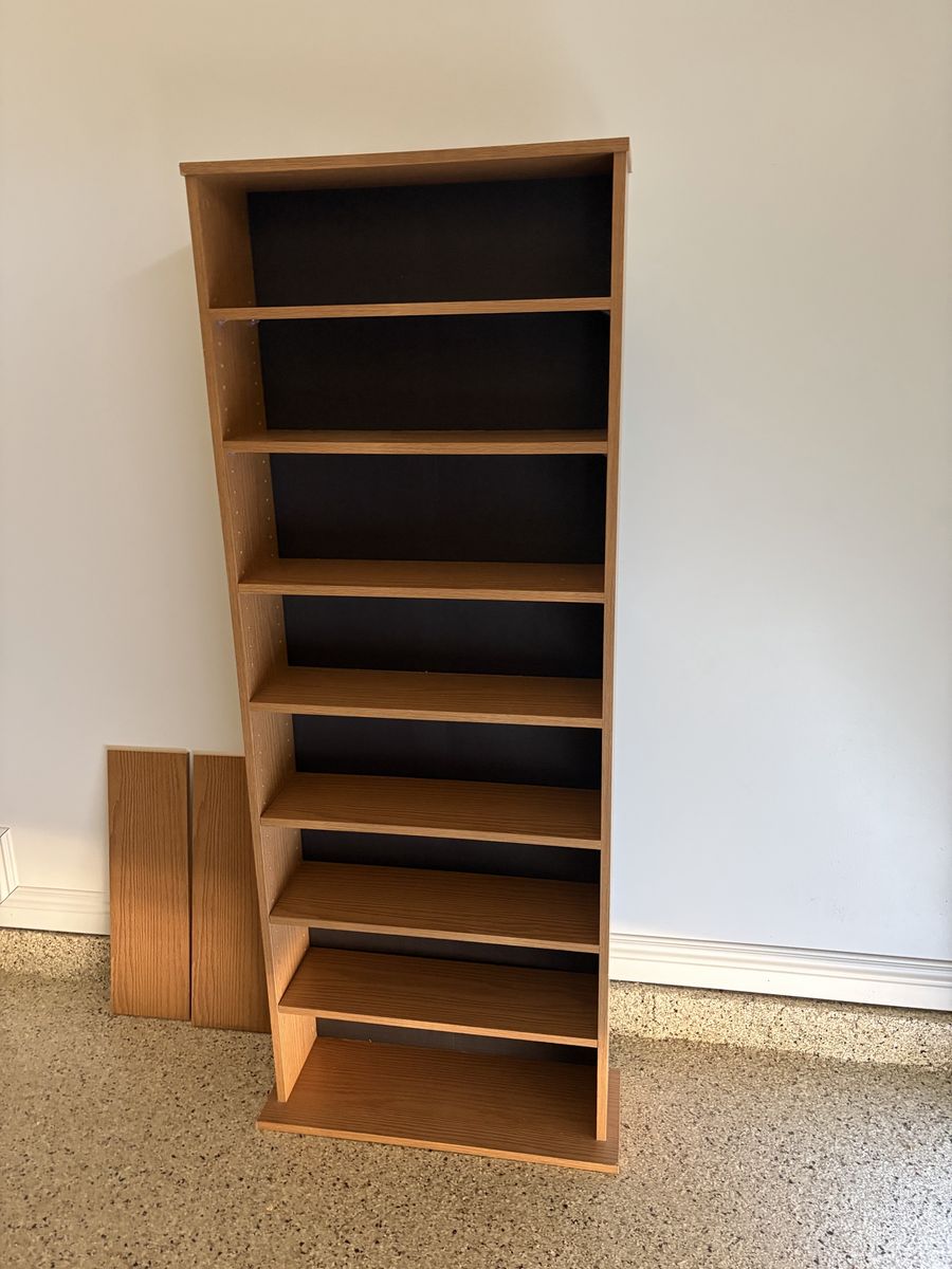 Shelf.  5ft 4in Tall 71/2 wide