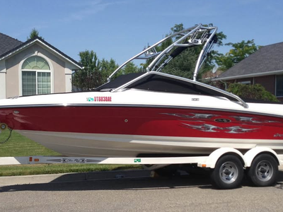 Only 278 hours on 2007 Sea Ray 205 Sport