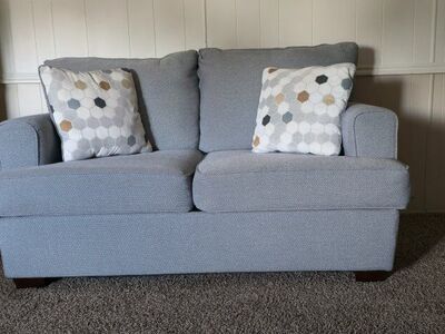 City Grey Love Seat