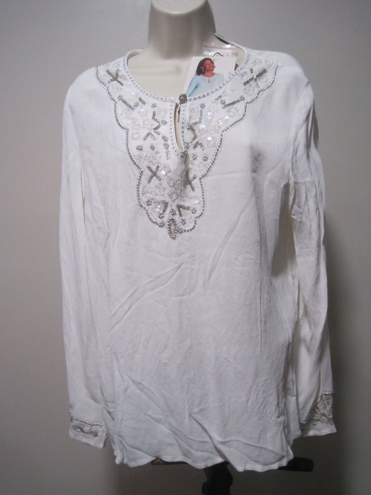 White Stag V-Neck Embroidered White Linen/Rayon Long Sleeve Top Blouse, Large