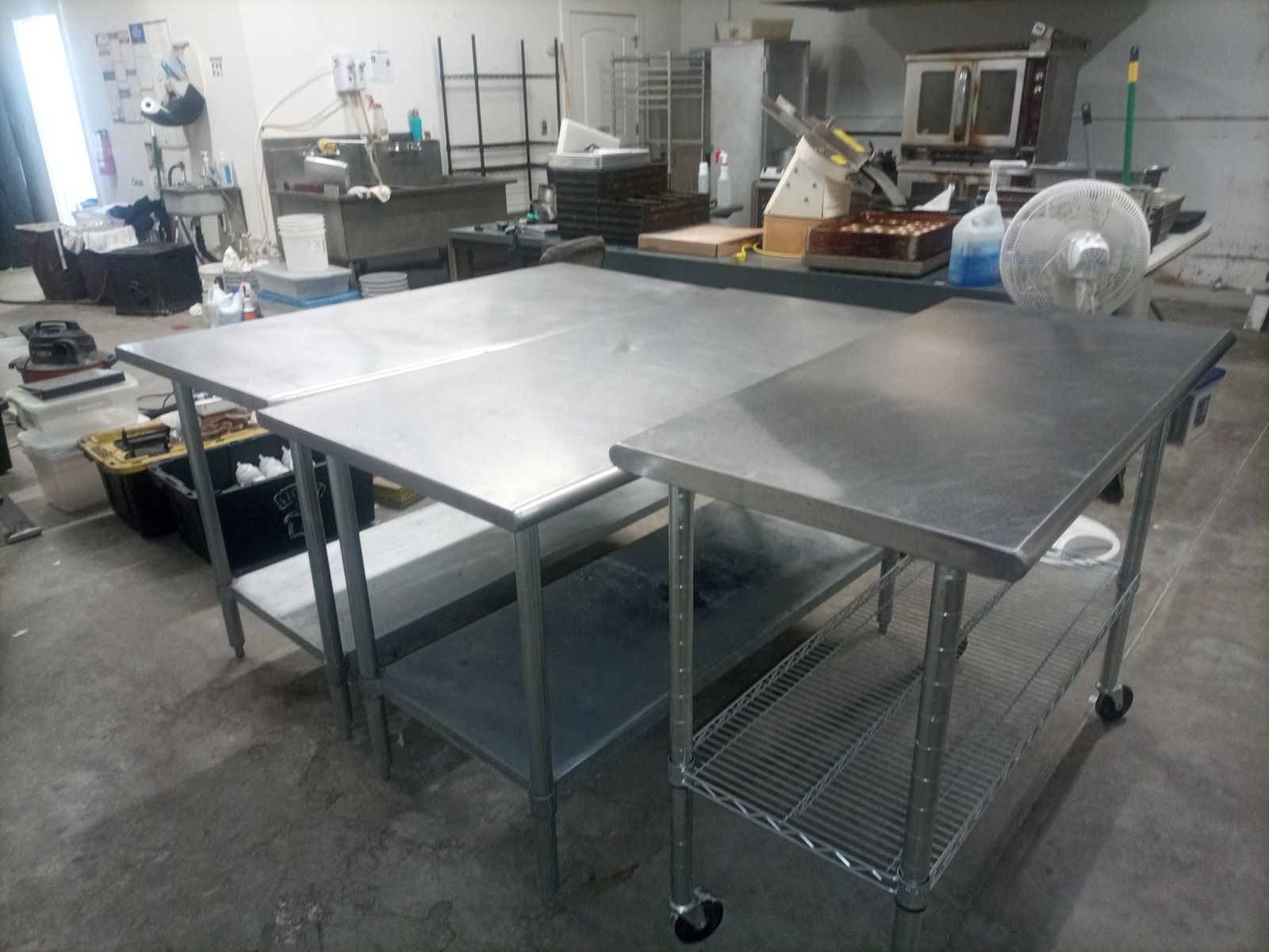 Commercial Stainless Steel Work Prep Tables with Undershelves