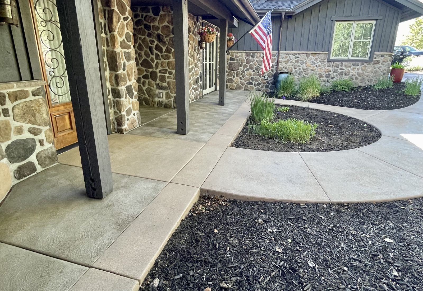 Main image 13