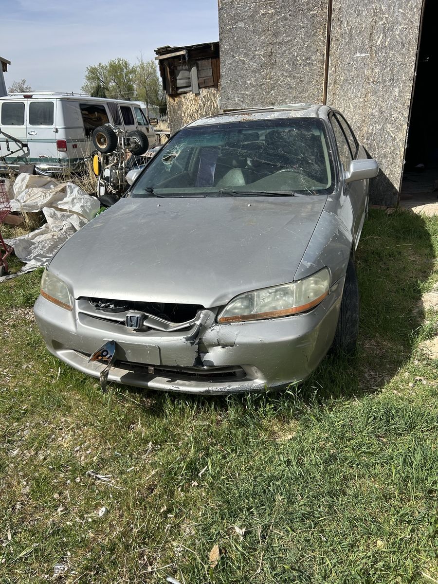 98 Honda Accord Ex Full Part Out