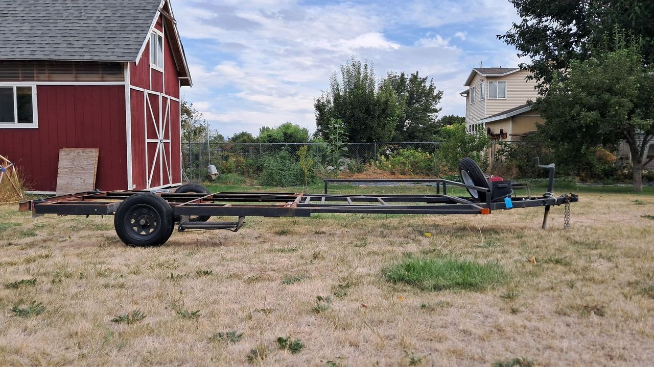 Main image 3