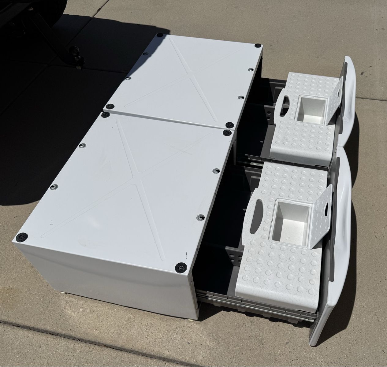 Pedestal Bases for Washer and Dryer
