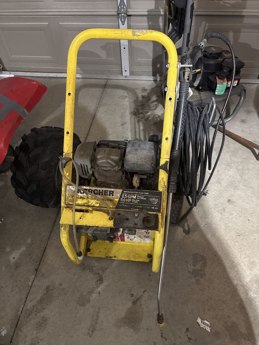 Karcher 2200 PSI Pressure Washer, 2.5 GPM, 5.0 HP Honda GC160 Engine