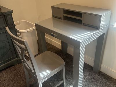 Pottery barn desk with hutch, chair and table top protector included