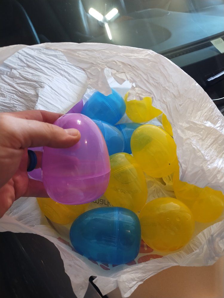 16 large Easter eggs