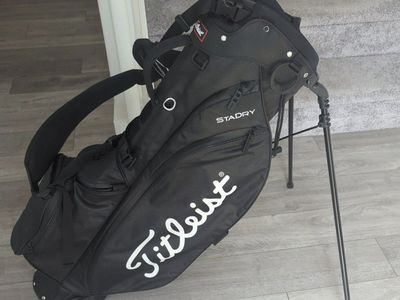 Titleist Players 4 STADRY Stand Bag, Black - TB23SX2X0