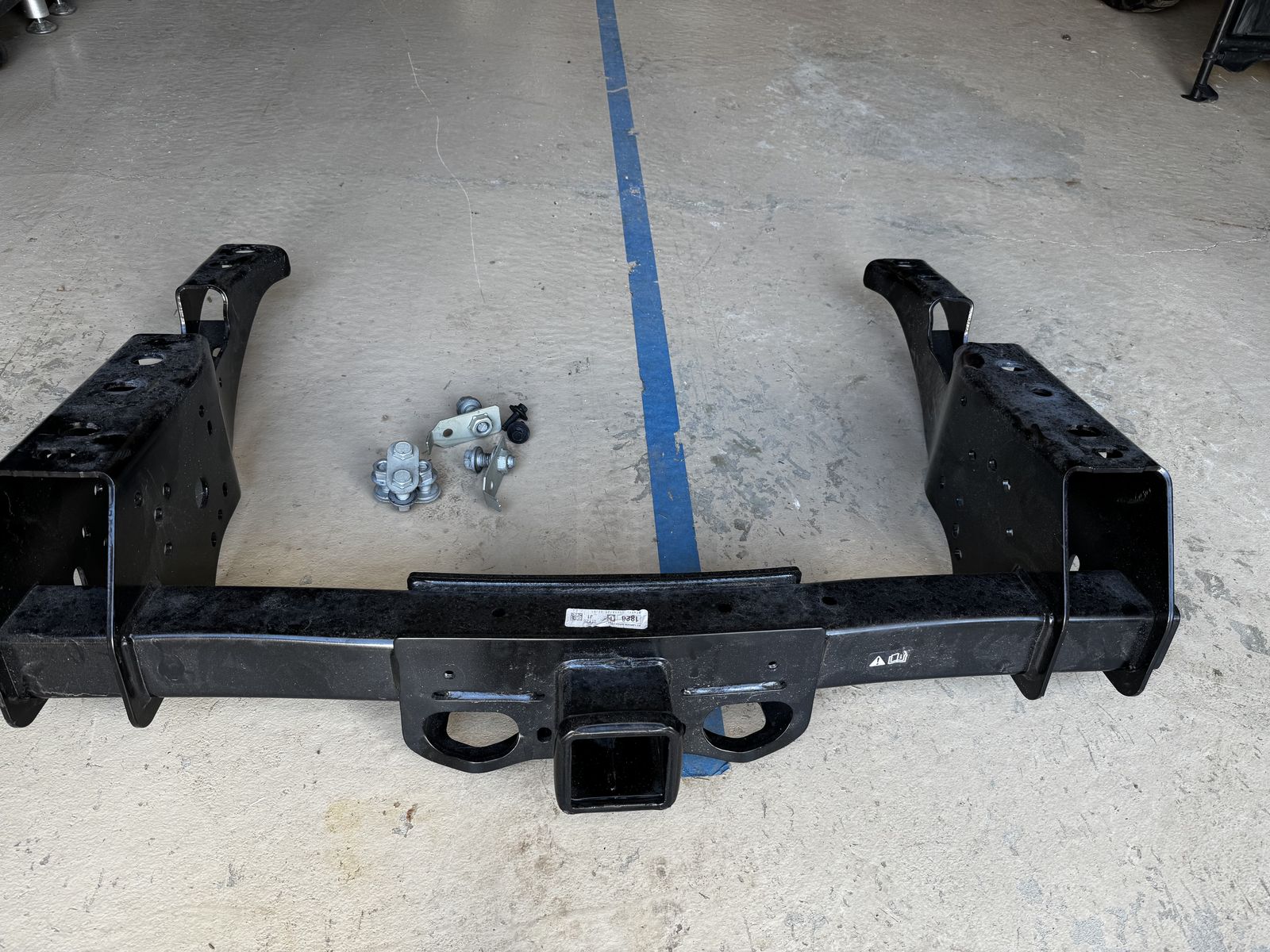 2023-2025 Ford Super Duty TOW BAR REAR HITCH **NEW**